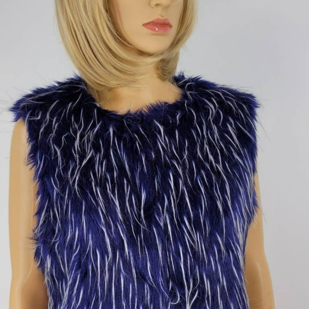 Celsius Permium Womens Faux Fur Vest Blue White Hook & Eye Furry Glam New